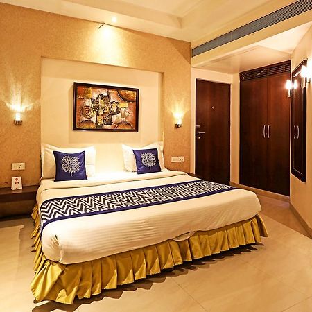 Hotel D'Grand Bareilly Bagian luar foto